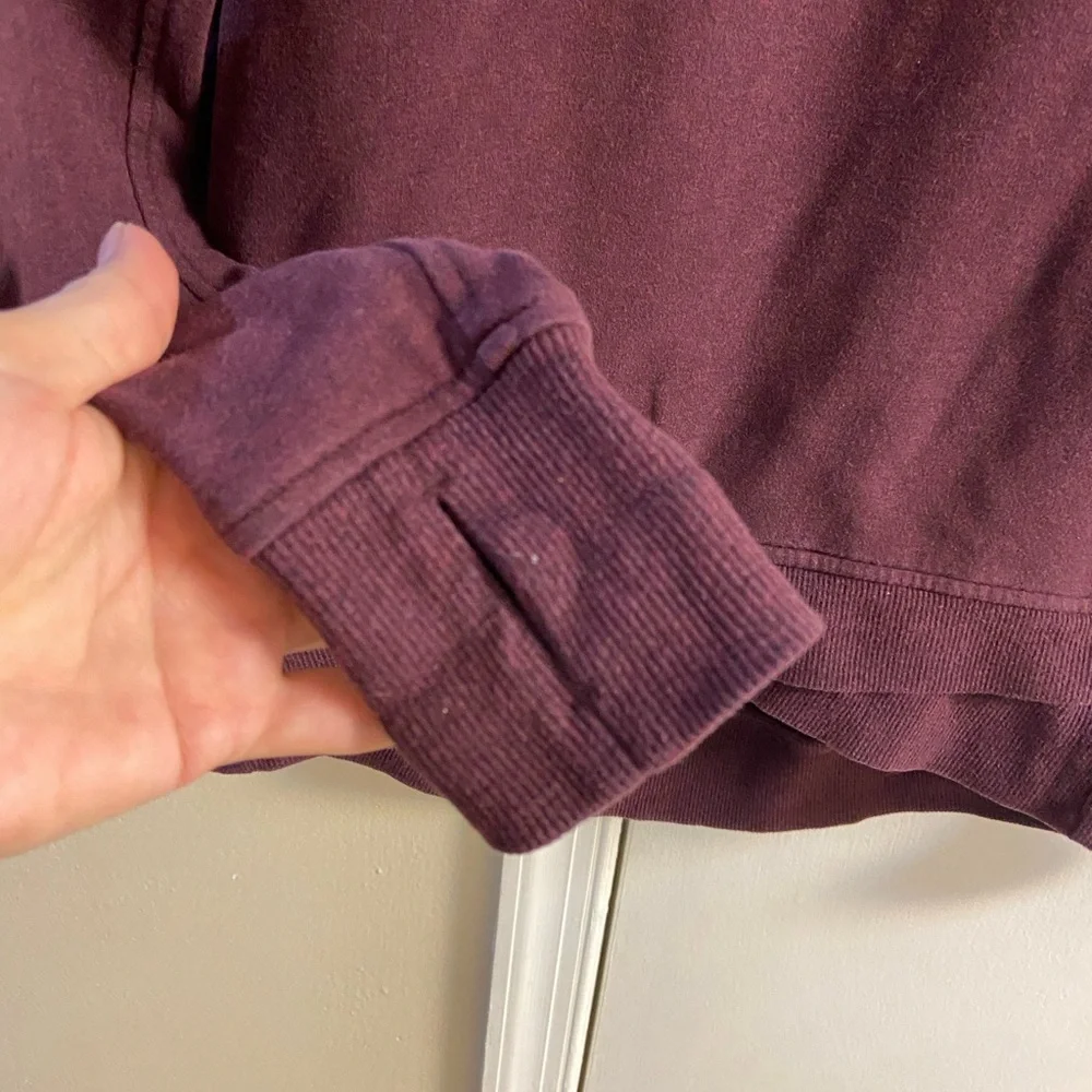 Lululemon Athletica Burgundy Turtleneck Sweatshirt Sz 8